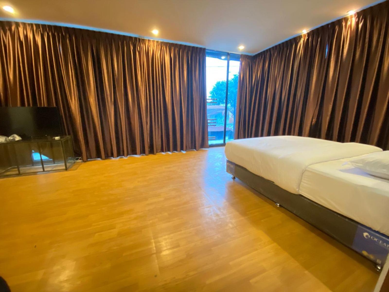 De'Tonga Hotel Medan Buitenkant foto