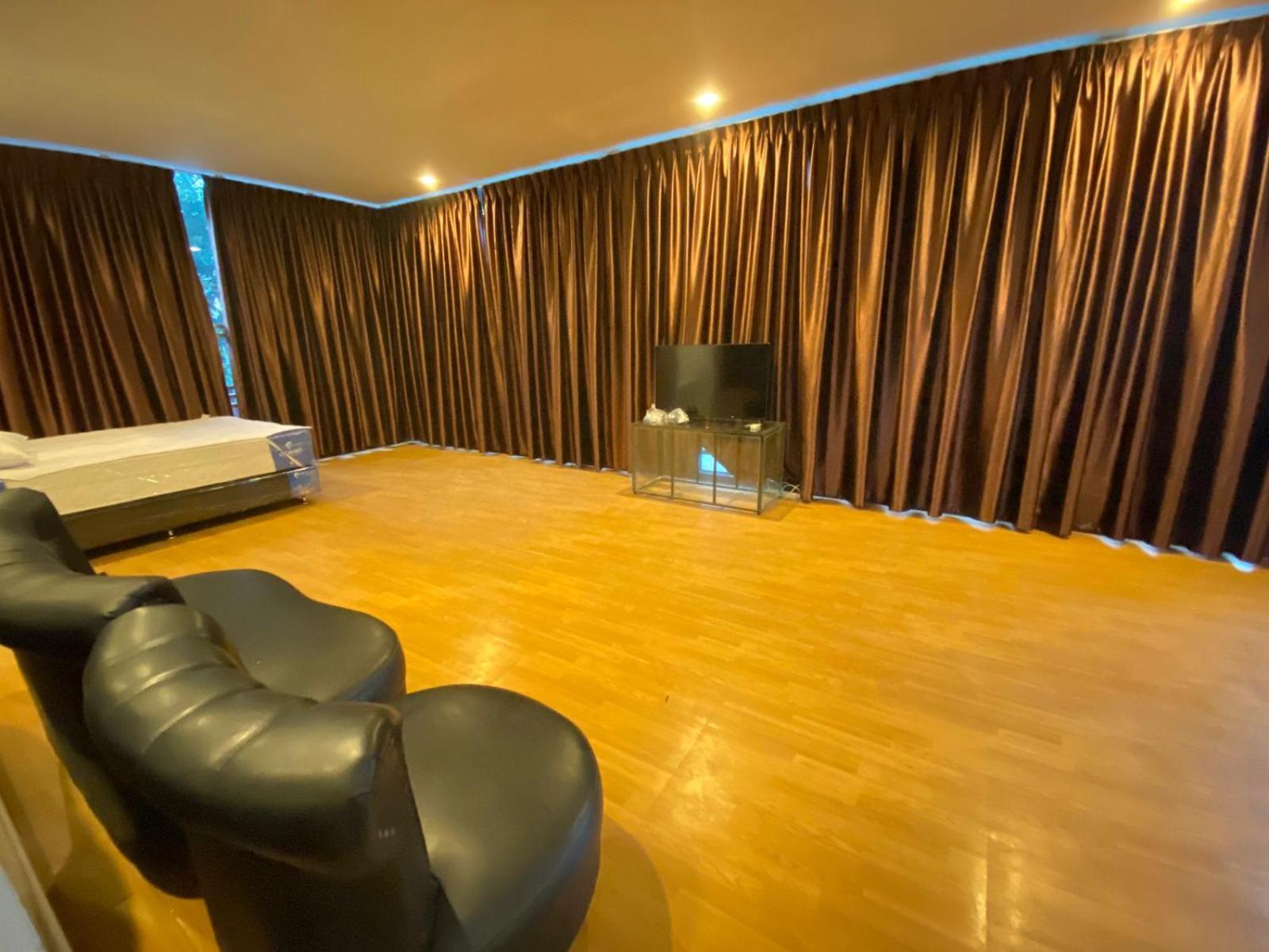 De'Tonga Hotel Medan Buitenkant foto